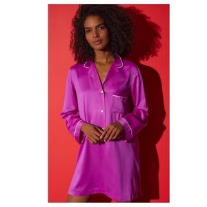 Natori Feathers Satin Essentials Notch Collar Sleepshirt Pajama Top PJs